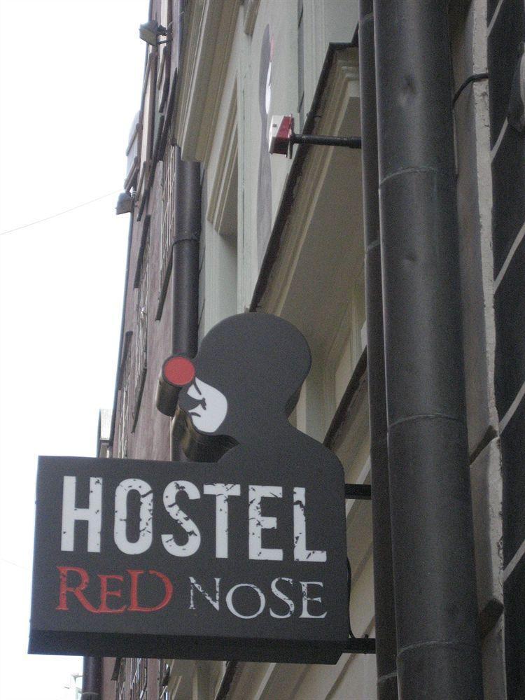Red Nose Hostel With Self-Check In Riga Ngoại thất bức ảnh